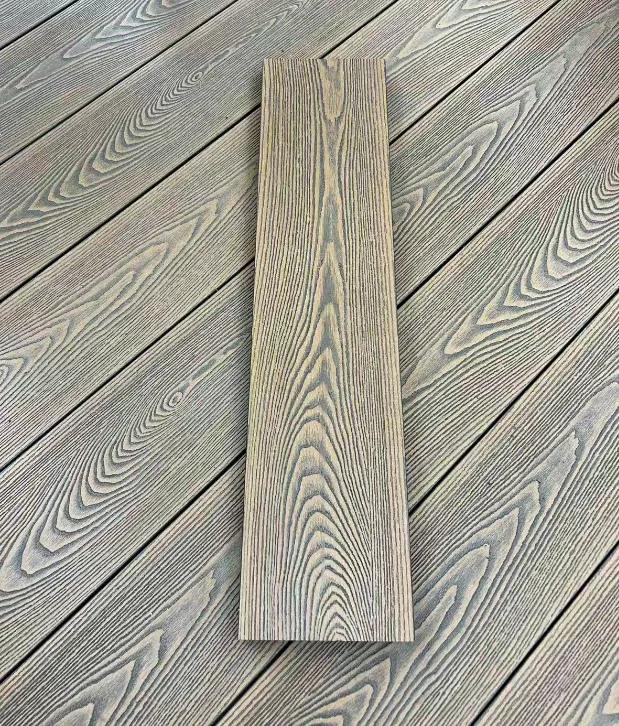 co-extrusion-dual-color-wpc-decking