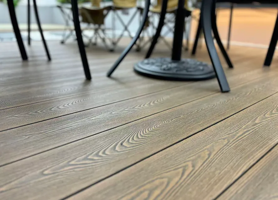 co-extrusion-dual-color-wpc-decking
